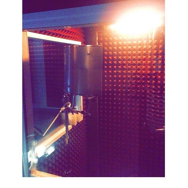Instagram Bill Kaulitz: Ligue o microfone (24.04.14)