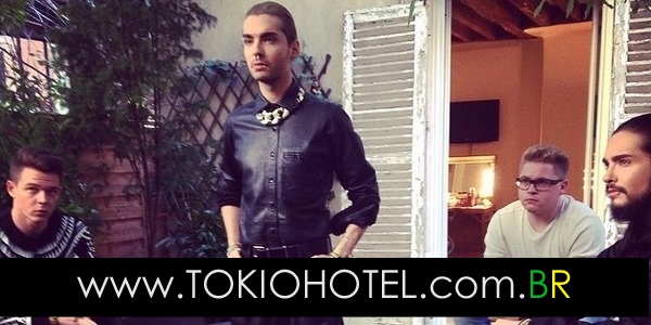 Nova Foto: Tokio Hotel em sessão de fotos na França (09.10.14)
