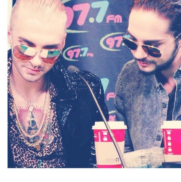 Instagram Bill Kaulitz: Óculos de sol à noite (18.11.14)