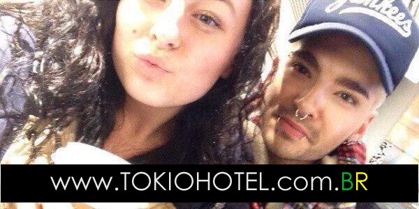 Novas Fotos: Bill Kaulitz ao lado de fãs em Hamburgo, Alemanha (22.12.14)