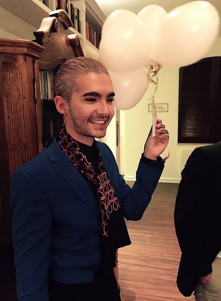 Instagram Bill Kaulitz: Balões (31.12.14)