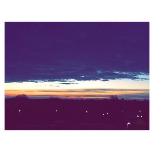Instagram Bill Kaulitz: Madrugadas (21.02.15)