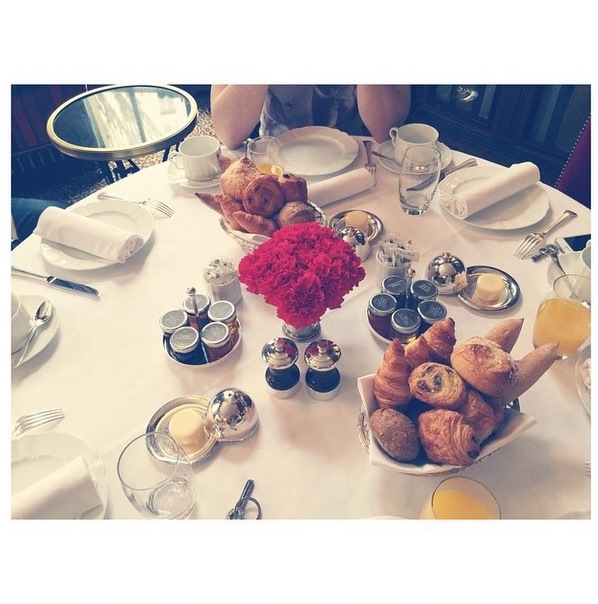 Instagram Bill Kaulitz: Paris, Paris! (11.03.15)