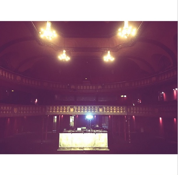 Instagram Georg Listing: Checagem de som finalizada! (11.03.15)