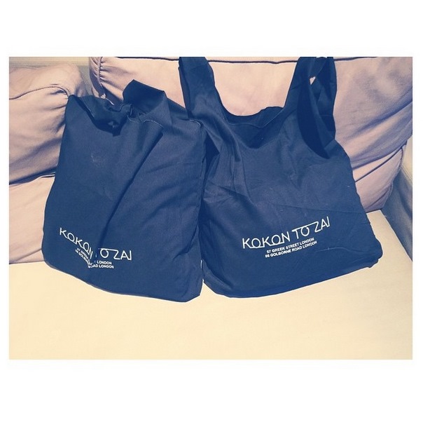 Instagram Bill Kaulitz: Adorei ver isto no meu quarto (11.03.15)