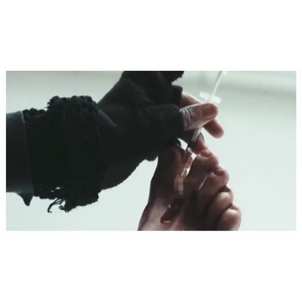 Instagram Bill Kaulitz: Vocês já assistiram ao clipe de Feel it All? (28.03.15)