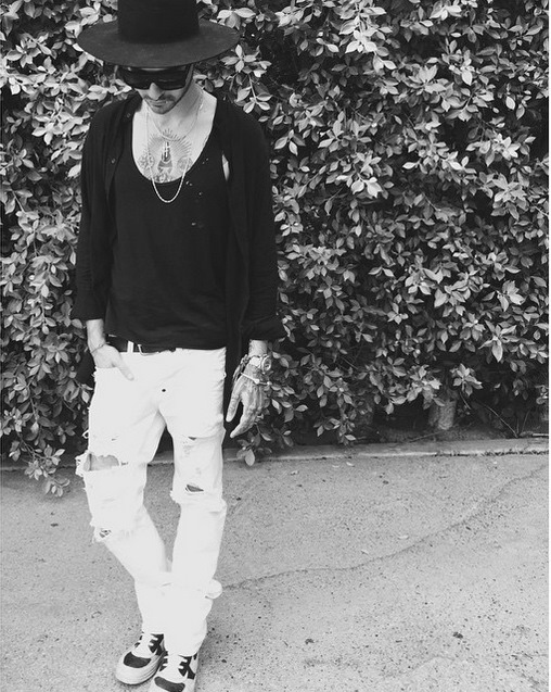 Instagram Bill Kaulitz: Rick e Dior no meu último dia (28.06.15)