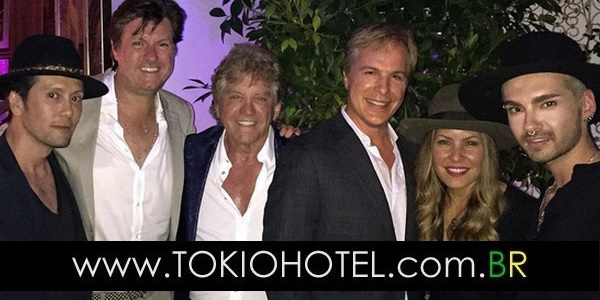 Nova foto: Bill e amigos no aniversário de Ken Todd em Los Angeles, Califórnia (20.07.15)