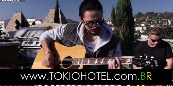 Novo Vídeo:  Acústico de “Love who Loves You Back” na Balcony TV (02.07.15)