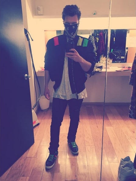 Instagram Georg Listing: Pronto para o show! (03.09.15)