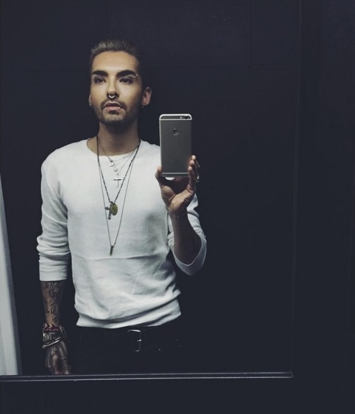 Instagram Bill Kaulitz: Selfie no banheiro (25.10.15)
