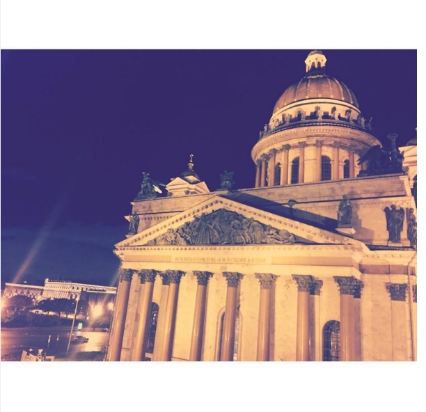Instagram Georg Listing: Boa noite São Petersburgo! (26.10.15)