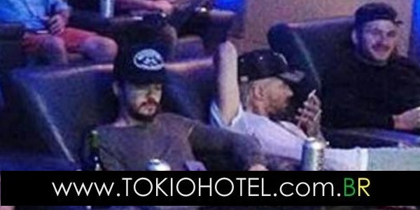 Nova foto: Bill e Tom Kaulitz no cinema em Los Angeles, Califórnia (27.07.16)