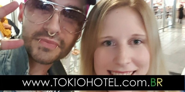 Novas fotos: Bill Kaulitz com fãs em Paris, França (28.09.16)