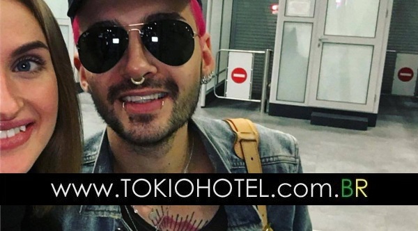 Novas fotos: Bill Kaulitz no aeroporto de São Petersbugo, Rússia (03.10.16)