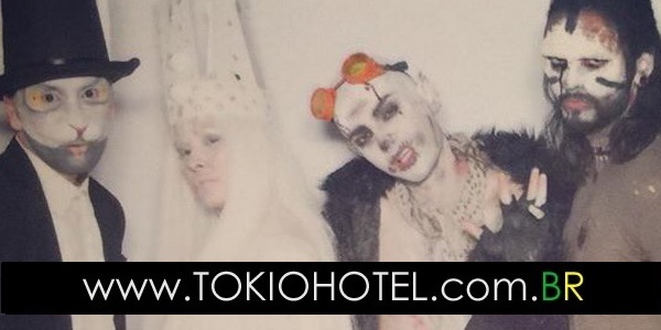 Novas fotos: Bill e Tom Kaulitz na festa Treats em Los Angeles, Califórnia (29.10.16)
