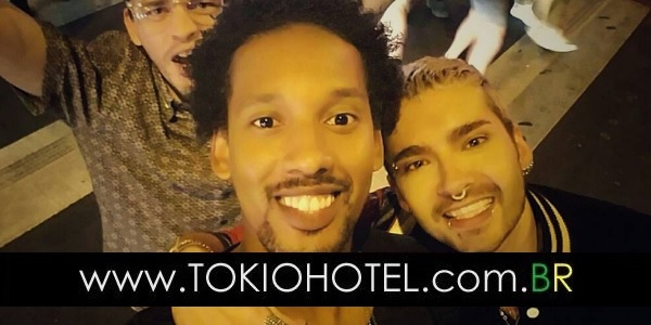 Nova foto: Bill Kaulitz com fã em Los Angeles, Califórnia (22.11.16)